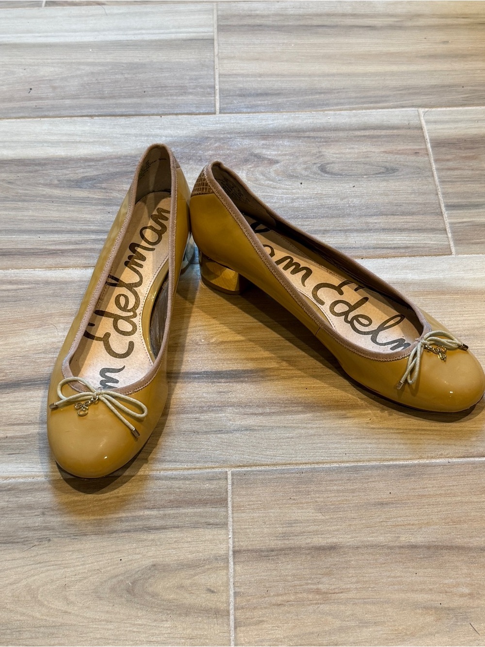 Sam Edelman Leather Ballet flat with small gold heel in Mustard with Bow